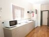 murchison-river-caravan-park-deluxe-cabin-kitchen